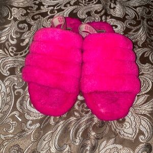 UGG slides FOR SALE‼️‼️‼️